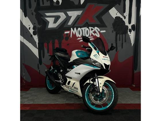 YAMAHA YZF R3 ABS YAMAHA YZF R3 ABS